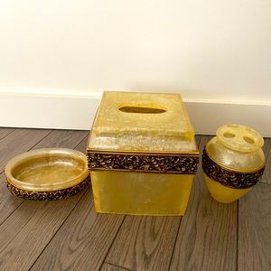 Elegant bathroom set (tissue holder, toothbrush holder, and soap dish)